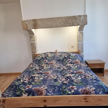 Charming, Renovated French Village House, Available Tonight ! 펜션 Fye