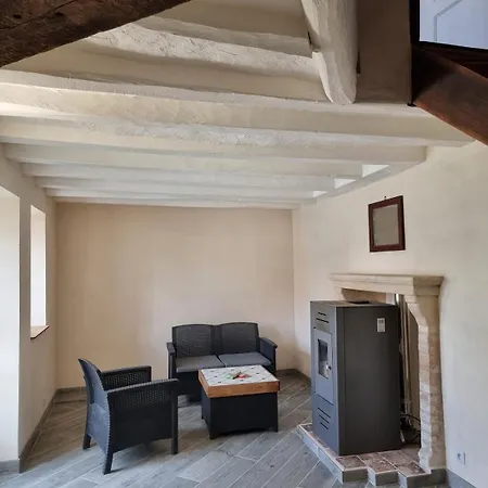 بيت للعطل Charming, French Village House, Renovated In 2025, Available Tonight !