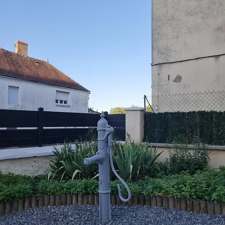 بيت للعطل Charming, French Village House, Renovated In 2025, Available Tonight !