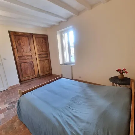 بيت للعطل Charming, French Village House, Renovated In 2025, Available Tonight ! *