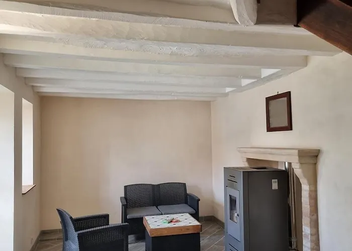 Hébergement de vacances Charming, French Village House, Renovated In 2025, Available Tonight !