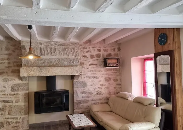 Charming, French Village House, Renovated In 2025, Available Tonight ! Fye